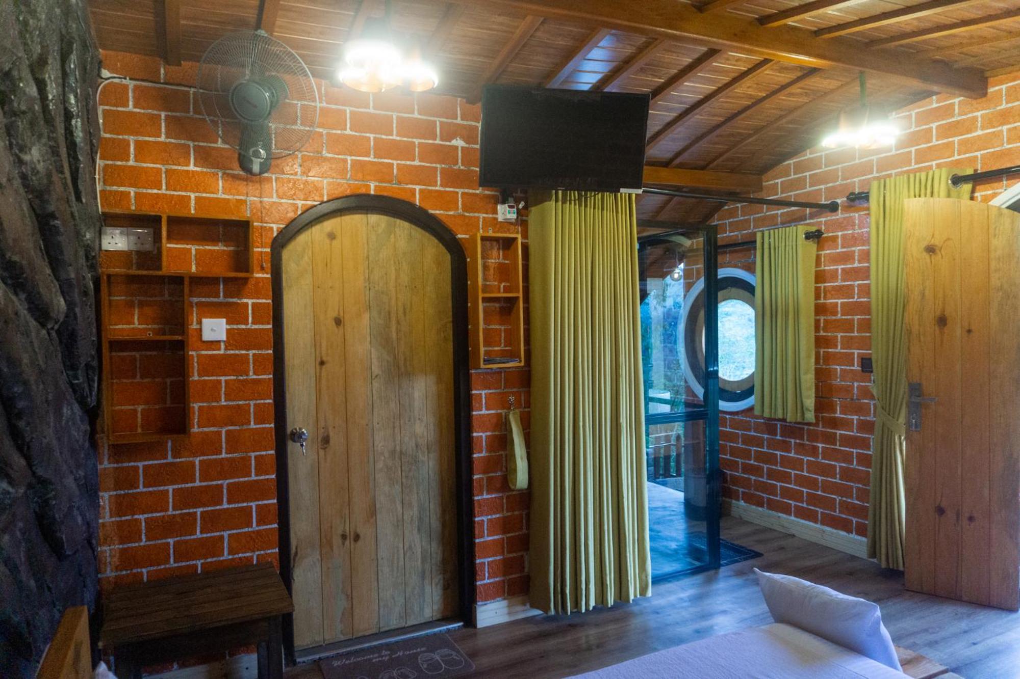 エッラ Hobbit Hole Hideaway Bed & Breakfast エクステリア 写真