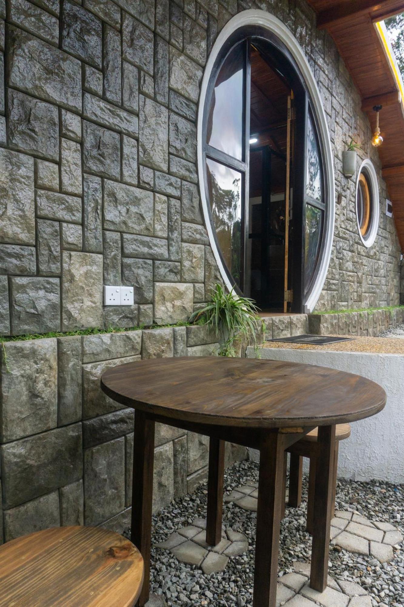 エッラ Hobbit Hole Hideaway Bed & Breakfast エクステリア 写真