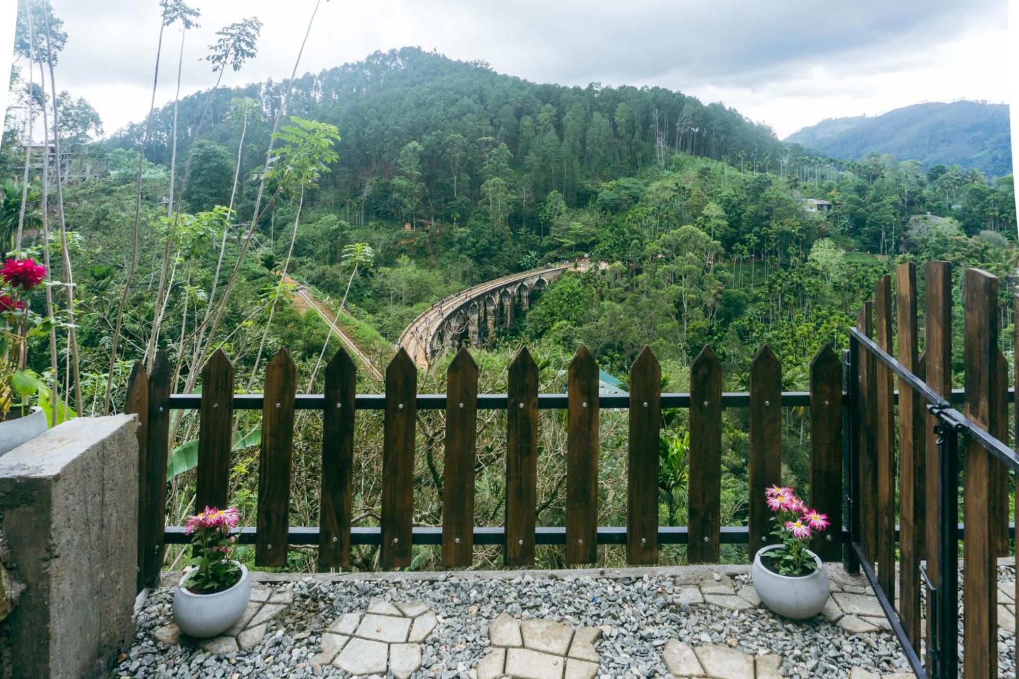 エッラ Hobbit Hole Hideaway Bed & Breakfast エクステリア 写真